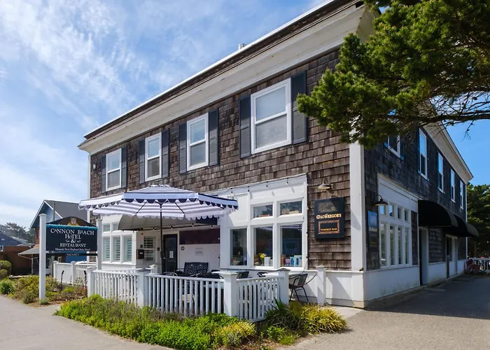 Cannon Beach Hotel
